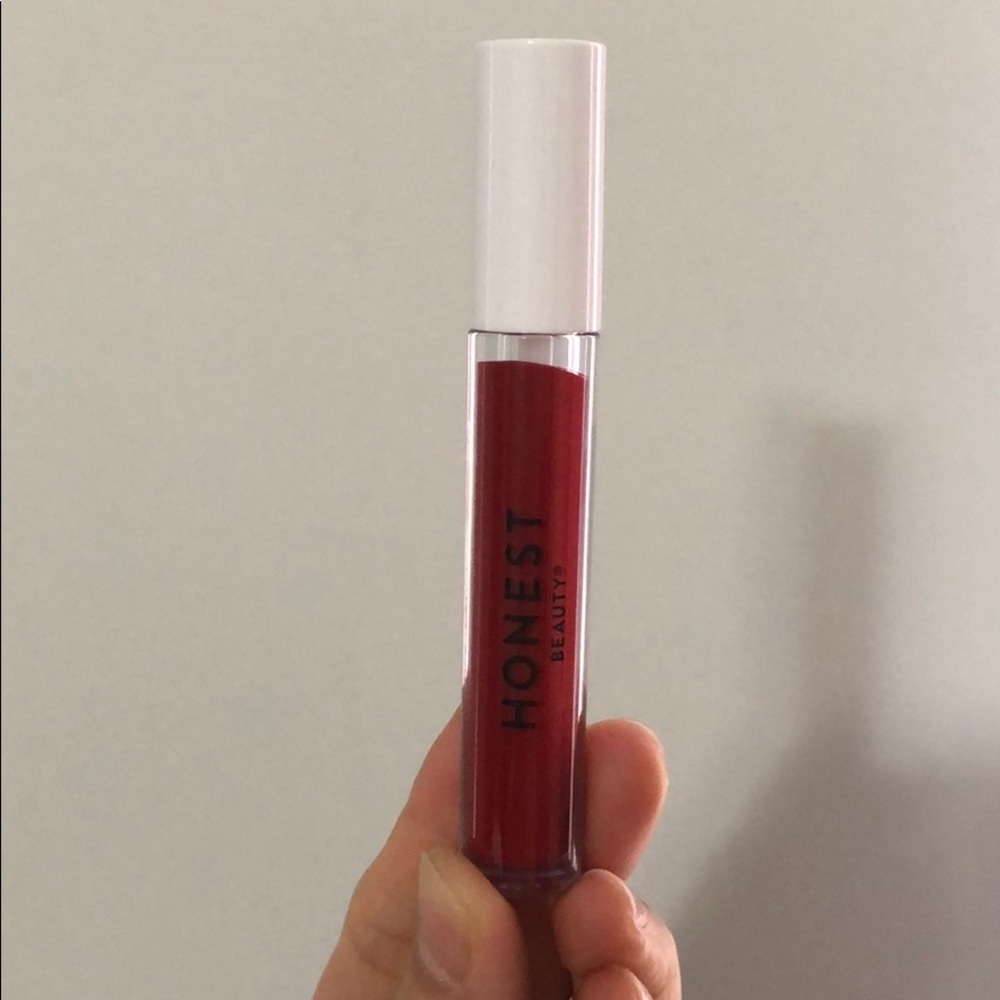 Honest Beauty liquid lipstick (Love) - NWT
